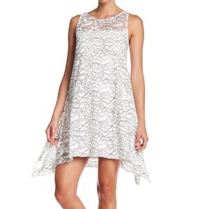 NWT ROBBIE BEE Lace Trapeze Dress